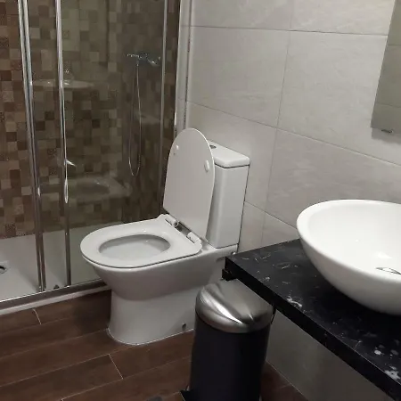 Hostal Hub *